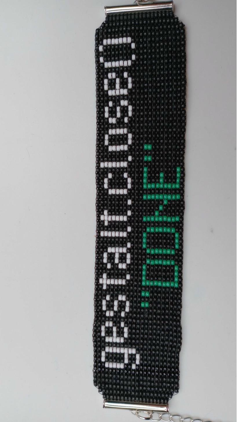 Yonder gestalt.close() Hecklace Cuff